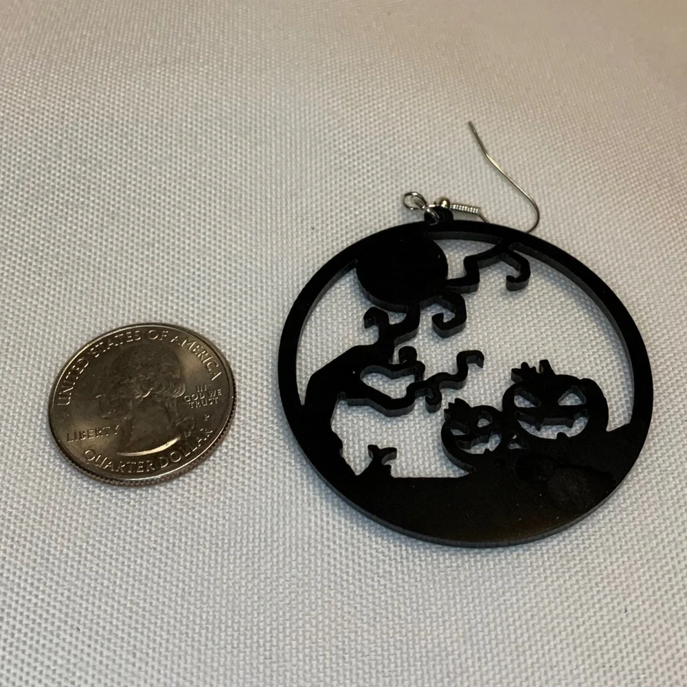 NWT! Black Round Acrylic Halloween Jack O’Lanterns with Dead Tree Earrings!